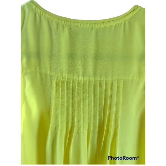 Women's GB Flowy Yellow Tank Hi-Lo with Embroidery Size: Medium - Picture 5 of 12
